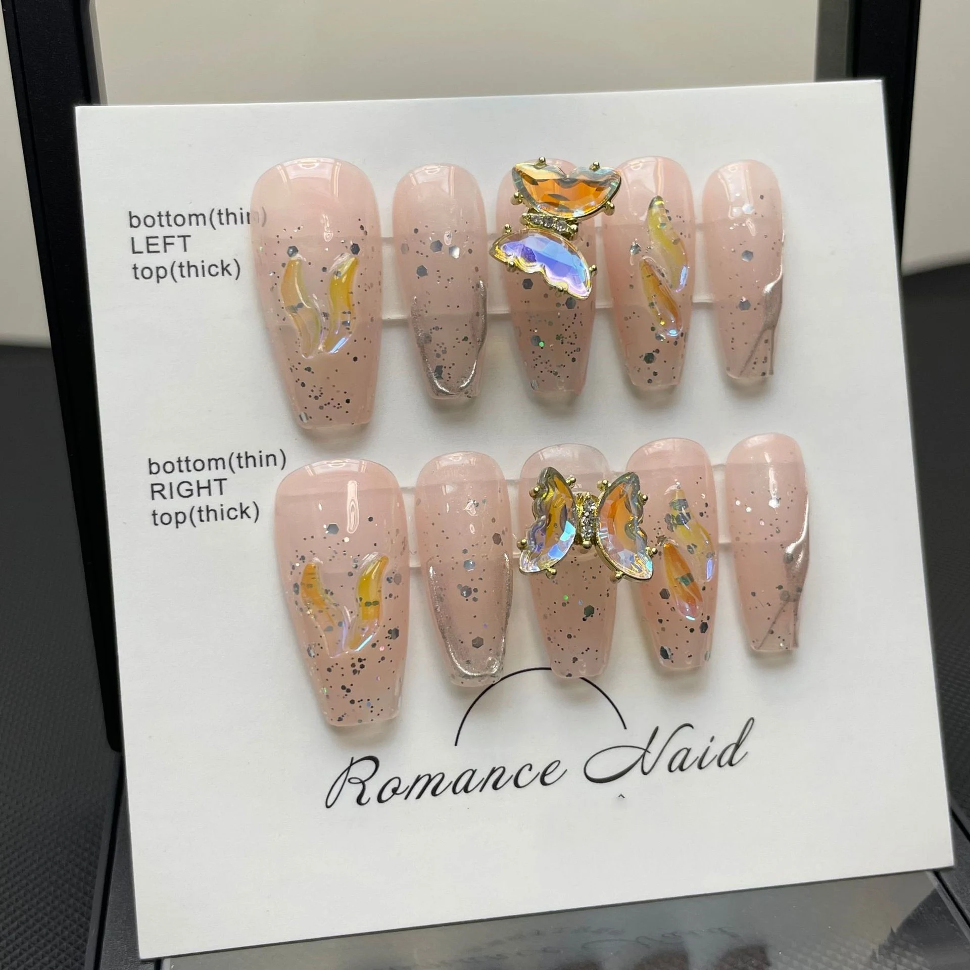 Adesivos de unhas com borboletas giratórias Wear Armor. Aplique facilmente, obtenha unhas charmosas e duradouras, com proteção extra. — foto 10