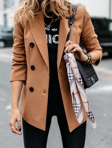 Title 5, Double-breasted button blazer