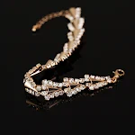Pulseira de diamante eletroplatada para mulheres Joias de moda Charmosa e elegante, esta pulseira realça seu estilo e adiciona um toque de brilho ao seu visual. — foto 13