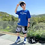 Coole en knappe zomerpak voor jongens Korte mouwen Mode voor warme dagen Comfortabele en stijlvolle zomerlook Perfect voor actieve kinderen — foto 1