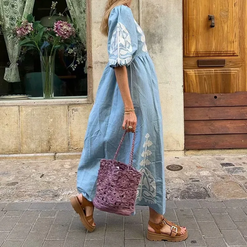 Title 6, Printed backless lace-up dress, a stylish choic...