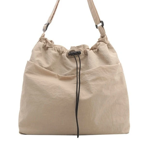 Bolsa Tote de Nylon para Ombro Grande Capacidade Ideal para Trabalho, Faculdade e Dia a Dia Espaçosa e Prática — foto 8