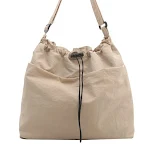 Bolsa Tote de Nylon para Ombro Grande Capacidade Ideal para Trabalho, Faculdade e Dia a Dia Espaçosa e Prática — foto 8