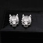 Broche de lapela personalizado com borla e corrente, moda em liga de cabeça de lobo, alfinete de roupa, acessório elegante. — foto 1