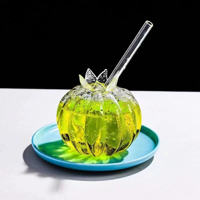 Creative Pumpkin Juice Drink Cocktail With Straw in a Transparent Glass Cup. Refreshing and flavorful beverage for any o — photo 2