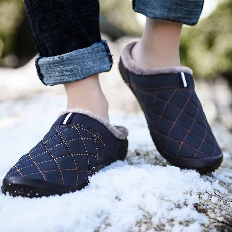 Pantofole in cotone calde per la casa con suola spessa da uomo. Comode e calde pantofole per uomo, perfette per il relax domestico. — foto 9