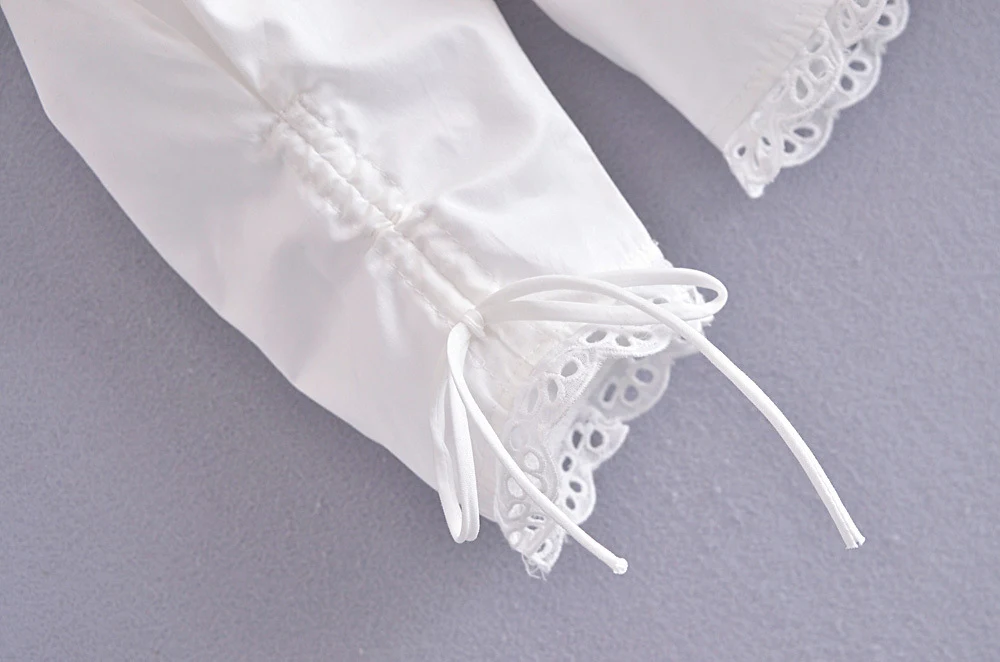 Title 12, Blusa corta con maniche corte, scollo quadrato ...