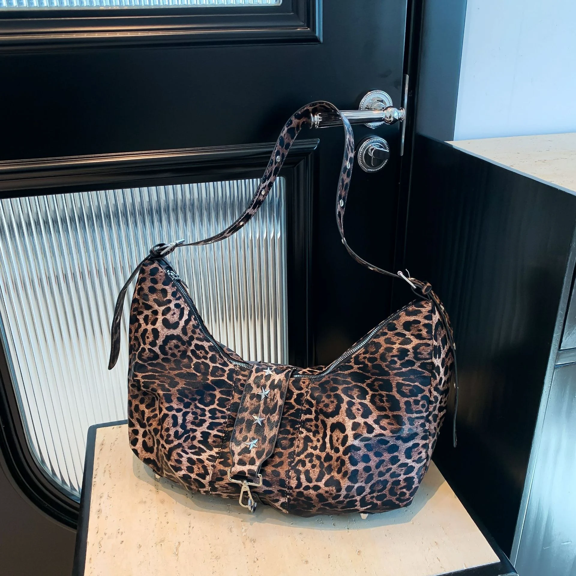 product image - 4