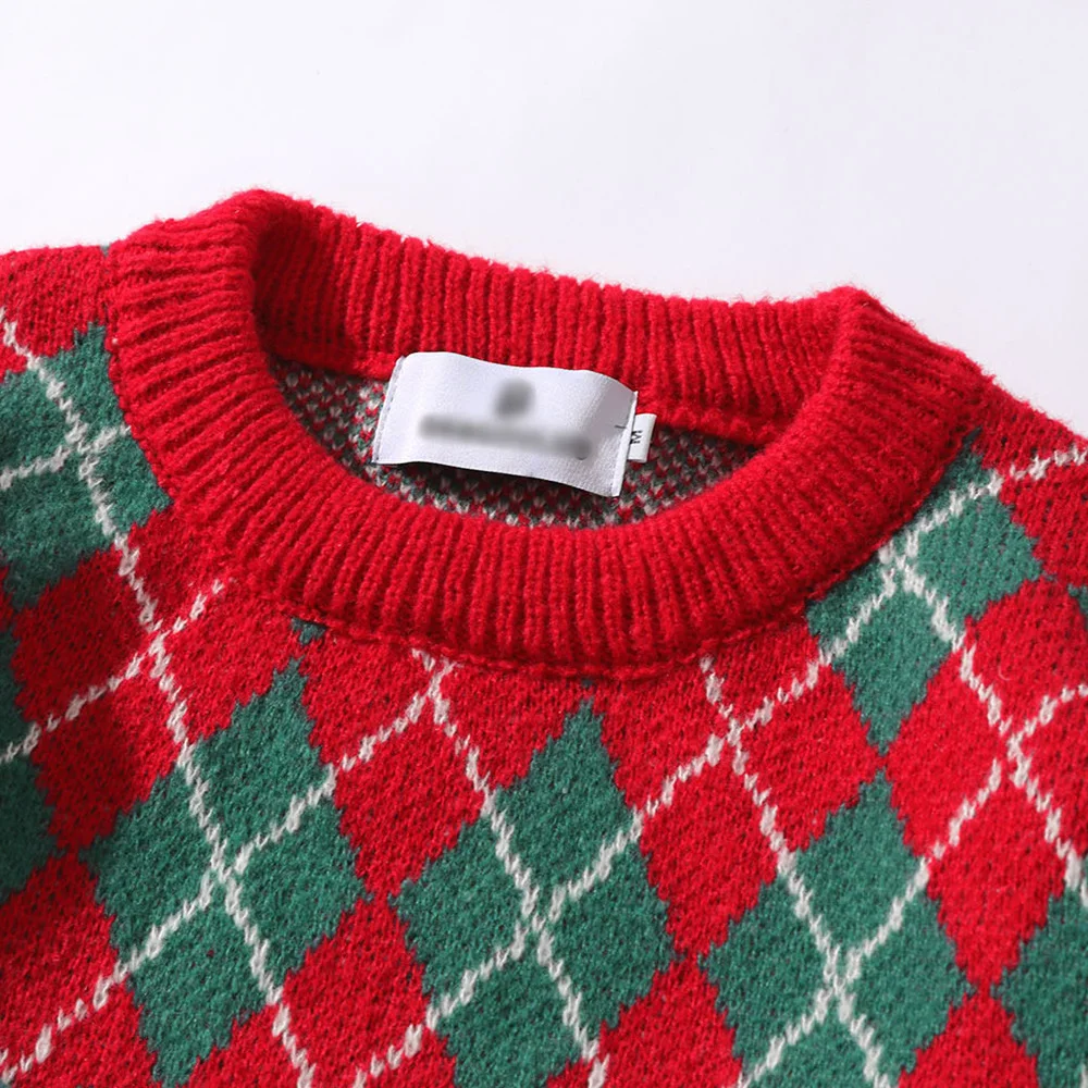 Suéter tejido de manga larga con diseño de ciervo y rombos a cuadros. Cálido y elegante, ideal para otoño e invierno. Perfecto para un look casual con estilo. — foto 9