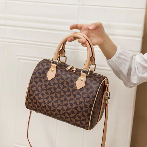 Title 3, Bolsa Retro Feminina de um Ombro, estilo almofa...