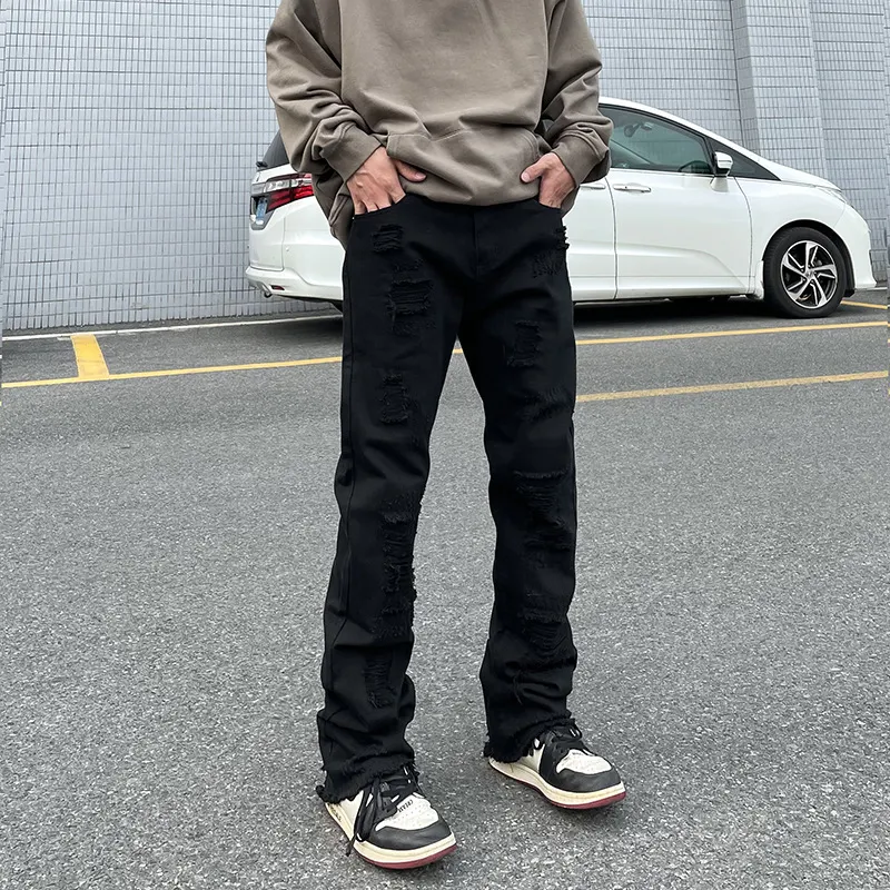 Men's American-style vintage frayed ripped jeans. Get that distressed look with these comfortable, stylish jeans perfect — photo 5