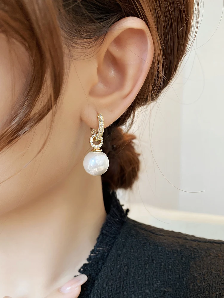 Brincos de pérola femininos de design de nicho trendy de alta qualidade, o toque final perfeito para um visual elegante e sofisticado. — foto 4