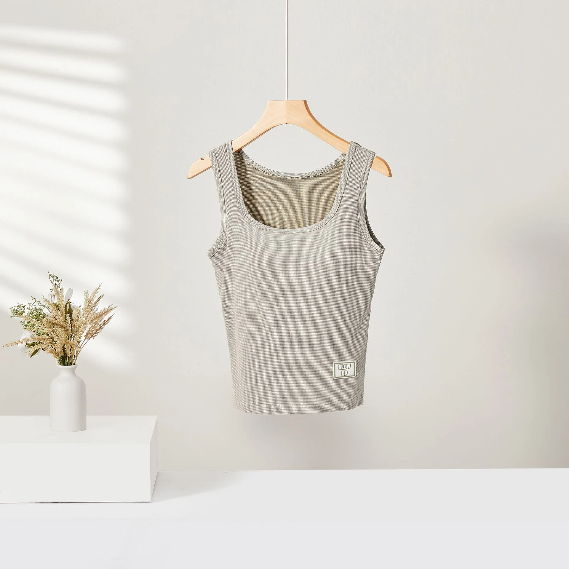 Camisola coreana feminina com gola quadrada, sem costura, para uso interno e externo, oferecendo conforto e estilo em várias ocasiões. — foto 3