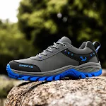 Ademende en waterdichte hardloopschoenen voor heren. Comfortabel hardlopen, bescherming voor alle weersomstandigheden en afstanden. — foto 1