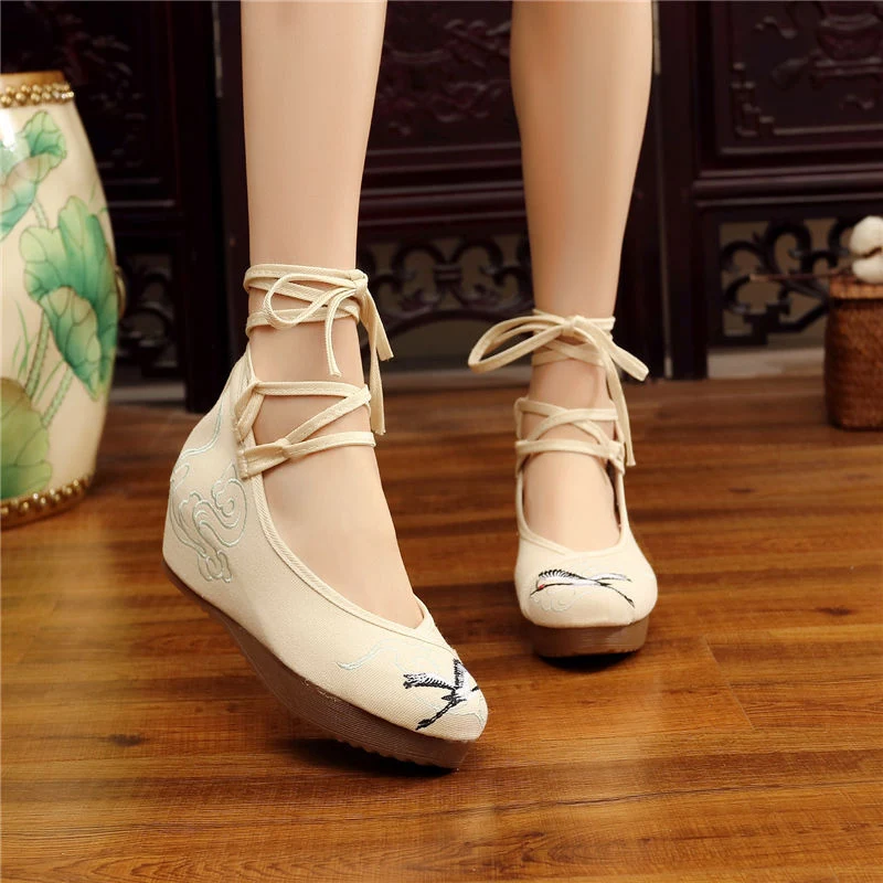 Zapatos de mujer con cordones y bordados, estilo de baile con tacón alto inclinado, zapatos de tela individuales, ¡perfectos para bailar con elegancia! — foto 8