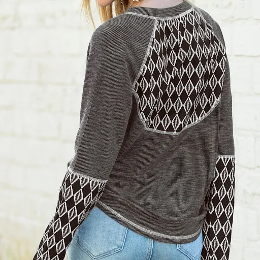 Title 2, Autumn New Round-neck Long-sleeved Pullover Women