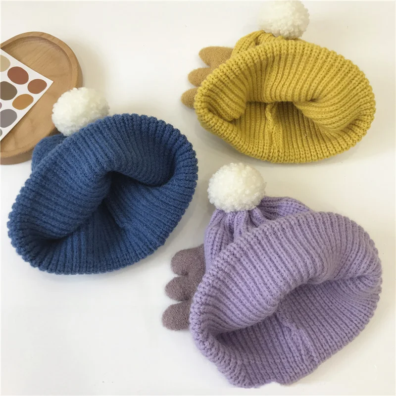 Cappello di lana con ali d'angelo per bambini, caldo e adorabile. Perfetto per proteggere dal freddo con un design unico e tenero. — foto 1