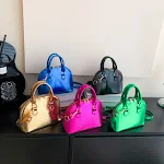 Bolsa de mão elegante, versátil e sofisticada, com alta qualidade, para combinar com tudo e elevar seu estilo em qualquer situação. — foto 12
