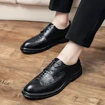 Black6 cm higher