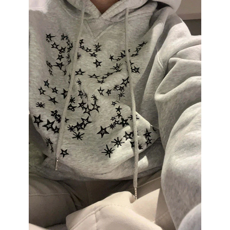 Casaco de casal com capuz solto bordado XINGX, perfeito para looks casuais e confortáveis. Ideal para compartilhar estilo e aquecer com design moderno. — foto 5
