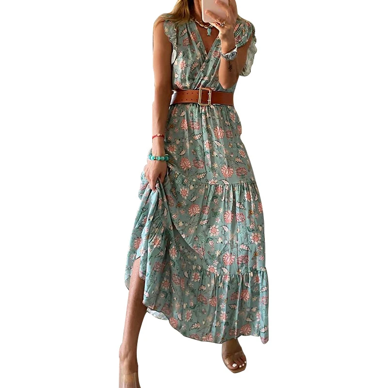 Abito con scollo a V e stampa con gonna. Perfetto per un look elegante e confortevole, ideale per ogni occasione. — foto 1
