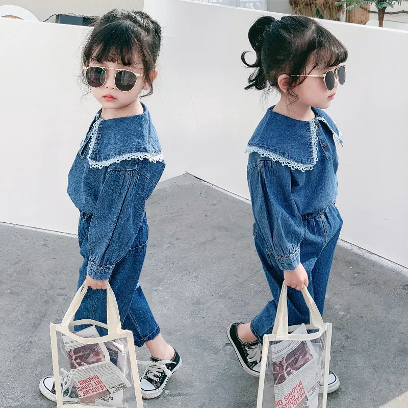 Conjunto Jeans Infantil Primavera com Renda Duas Peças Tendência Conforto e Estilo para Crianças Design Moderno Ideal para Meninas e Meninos — foto 6