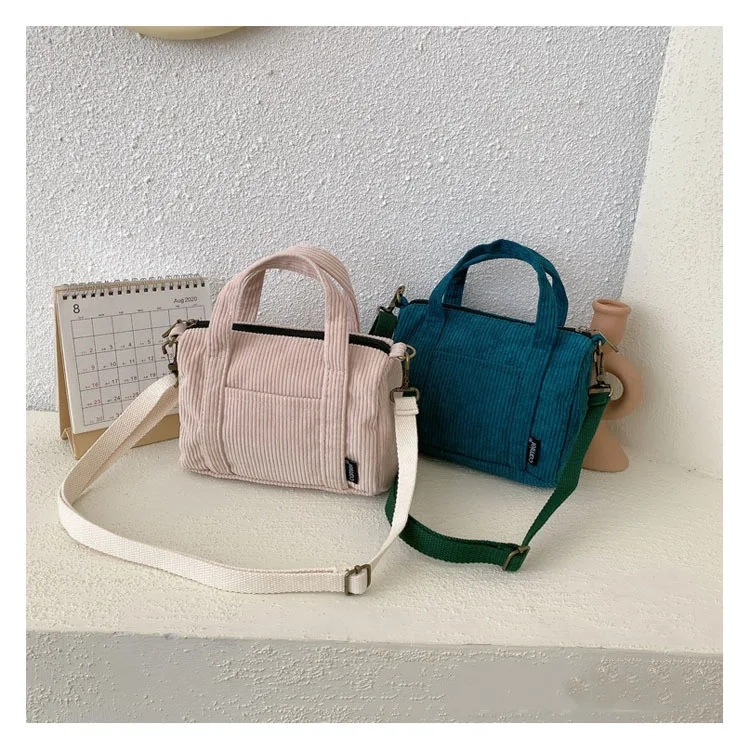 Bolsa Feminina Transversal Corduroy Canvas, Perfeita para o Dia a Dia, Confortável e Elegante, Design Durável e Funcional, Ideal para Todas as Ocasiões — foto 7