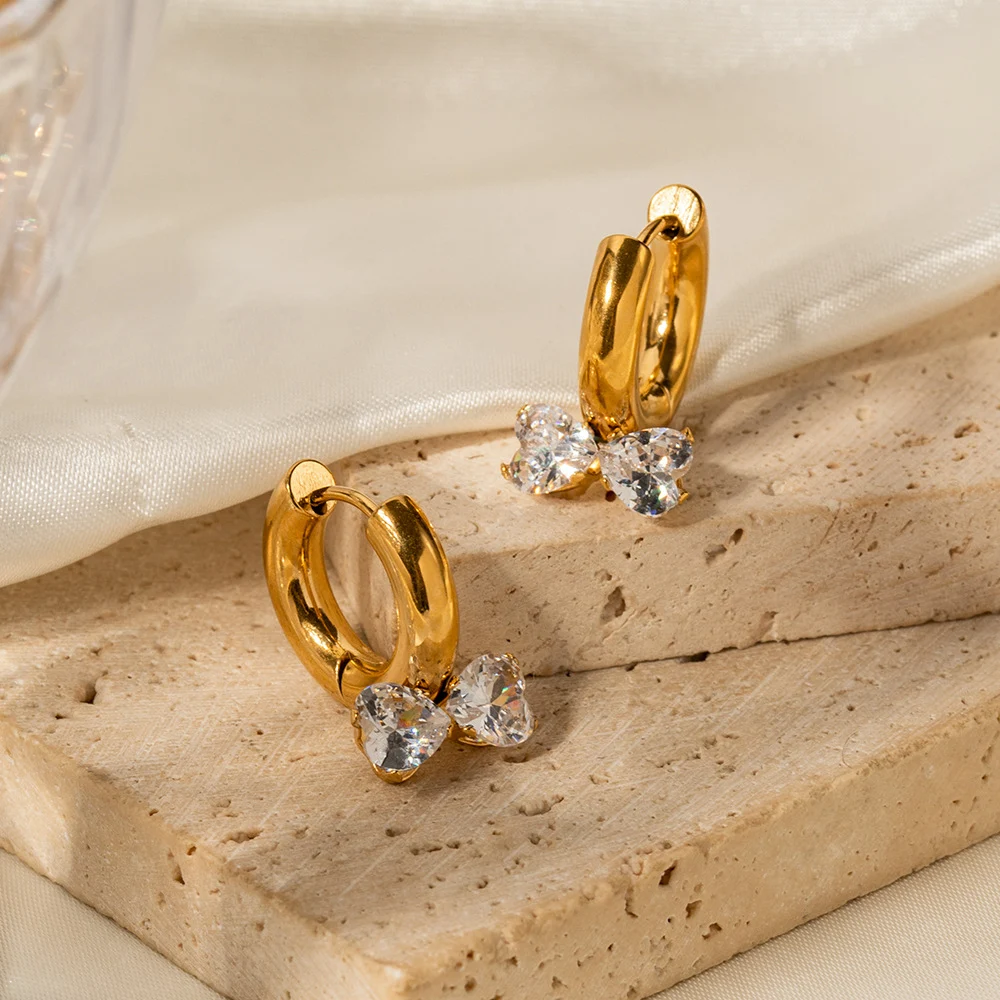 Brincos Versáteis para Meninas com Personalidade Fashion, Combine com tudo e crie looks incríveis, estilo adaptável e moderno para você. — foto 12