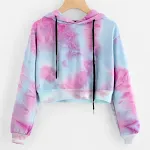 Blusa Suéter com Capuz Estampada para Mulher. Conforto e estilo em uma peça. Perfeita para o dia a dia, casual e moderna. — foto 1