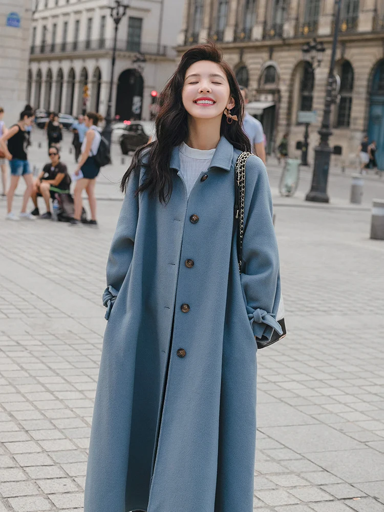 Jaqueta de lã de comprimento médio para mulheres. Conforto e elegância para o seu dia a dia. Perfeita para aquecer com estilo no inverno. — foto 6