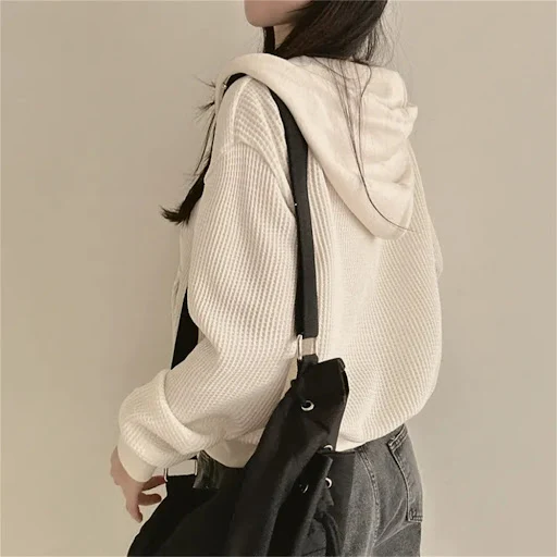 Title 12, Pull gaufré fin à capuche de style coréen