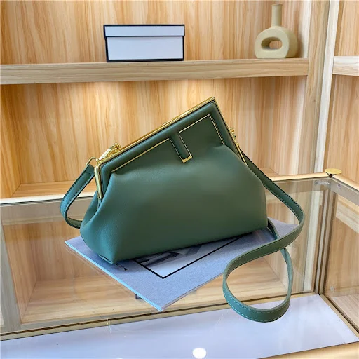 Title 7, Bolsa de ombro casual feminina em cor sólida, i...