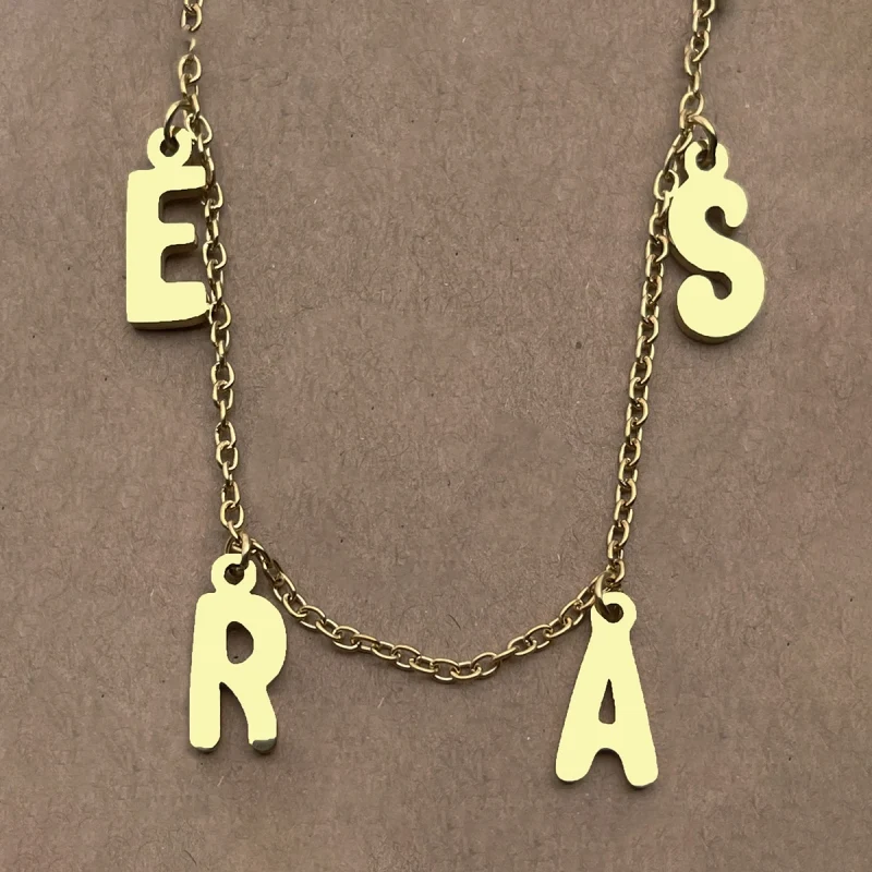 Colar Feminino de Moda com Letras ERAS em Inglês — foto 8
