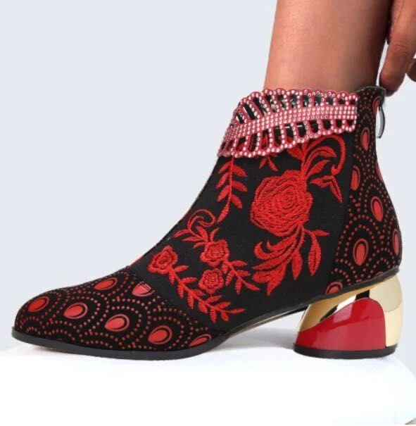 Title 5, Botas curtas Martin femininas com salto grosso....