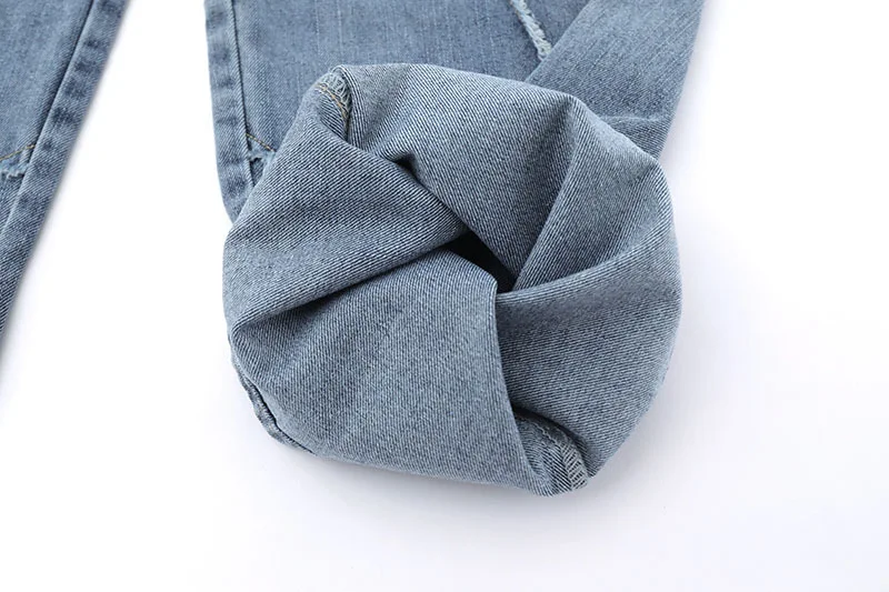 Embroidered five-pointed star jeans for men and women. Unique design, comfortable fit, and durable wear. Perfect for cas — photo 6