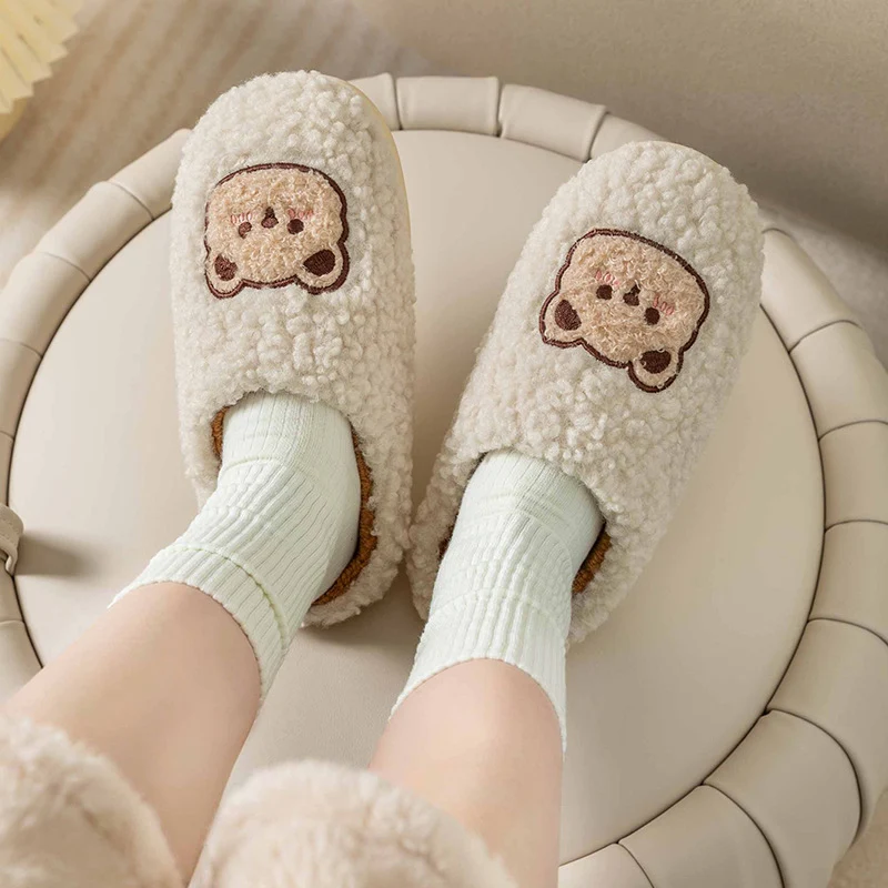 Pantofole in cotone termico in velluto antiscivolo. Comode e calde per la casa, con suola antiscivolo. Perfette per un comfort duraturo. — foto 5