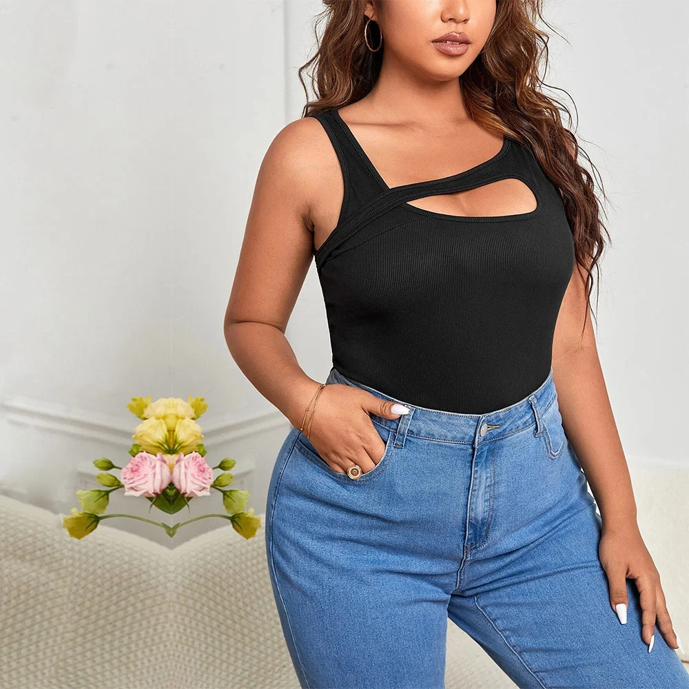 Asymmetrische schouderband top, slanke pasvorm, uitgesneden en effen kleur. Perfect voor een stijlvolle en moderne look. — foto 4
