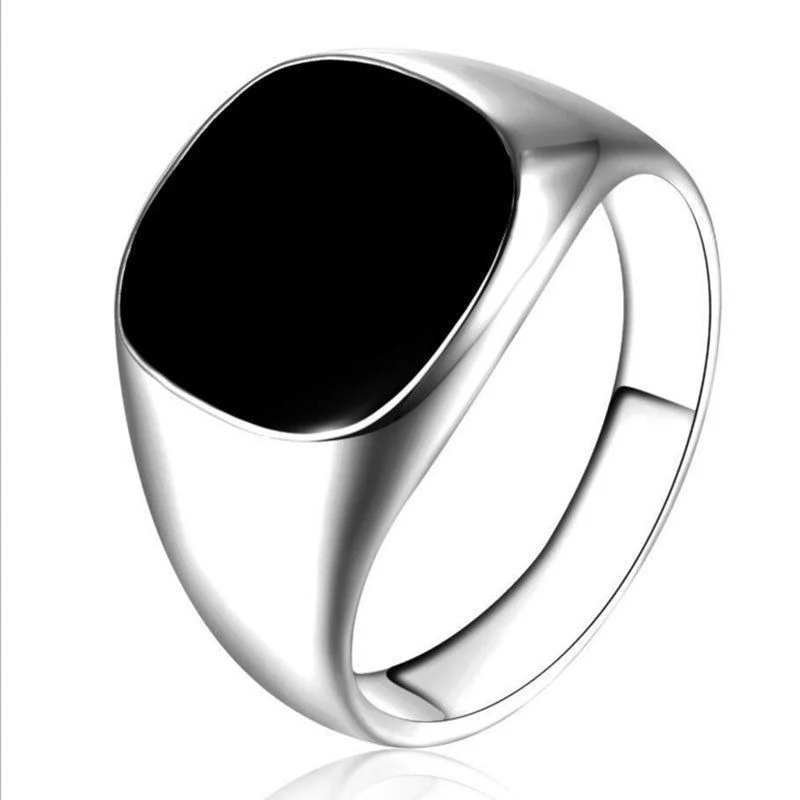 Anel de aço inoxidável polido, elegante e resistente para uso diário. Não enferruja, design moderno e confortável para você. — foto 3