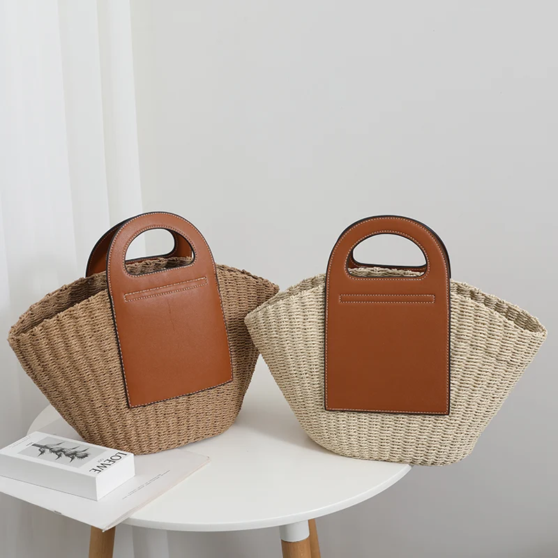 Bolsa de palha retrô com grande capacidade para o verão. Perfeita para praia, compras e passeios com estilo e amplo espaço interno. — foto 4