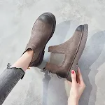 Botas Curtas Femininas Estilo Britânico Sapatos Rasos Confortáveis e Modernos Ideal para Looks Casuais e Sofisticados Calçado Feminino Versátil e Charmoso. — foto 7