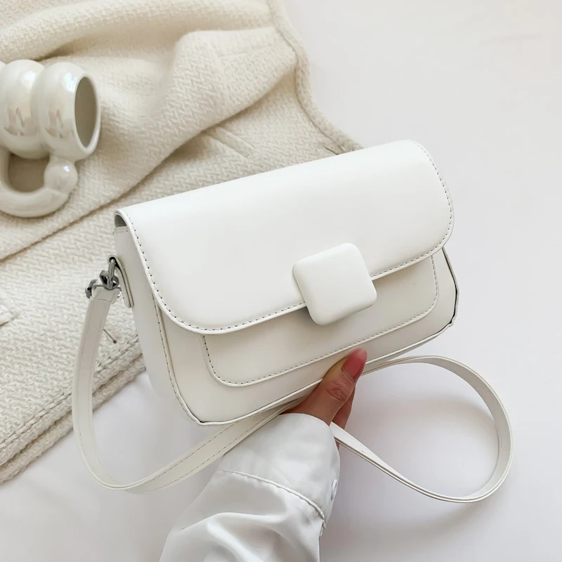 Bolso bandolera casual estilo coreano para verano, trendy. Ideal para llevar tus cosas con comodidad y estilo, perfecto para el día a día. — foto 1