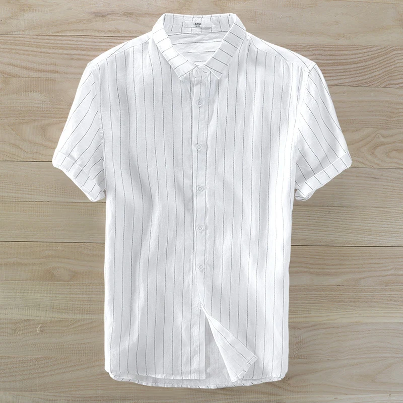 Camicia a righe da uomo a maniche corte, perfetta per l'estate. Comfort e stile casual. Indossa la freschezza. — foto 2