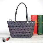Lichtgevende, draagbare diagonale tas – de perfecte combinatie van stijl en functionaliteit voor onderweg. Veilig en handig. — foto 3