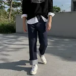 Trendy losse straight jeans voor heren, ideaal voor een casual look. Comfortabel en stijlvol, deze jeans biedt optimale bewegingsvrijheid en een moderne uitstraling. — foto 4