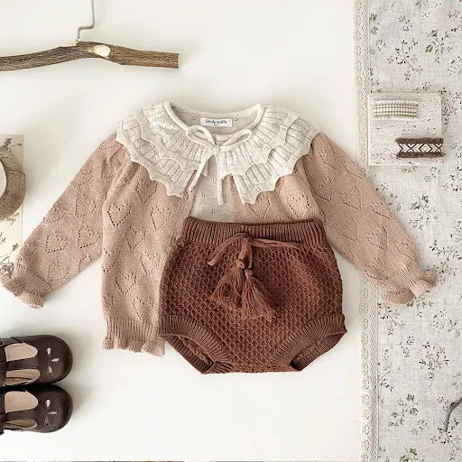 Title 26, Maglione pullover per neonata con colletto a ba...