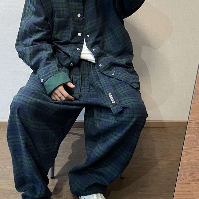 Retro Loose Profile Green Plaid Belt Casual Pants offer a comfortable and stylish fit, perfect for everyday wear, provid — photo 17