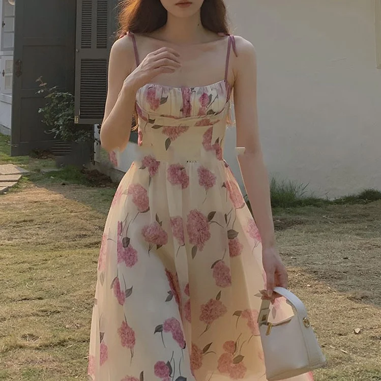 Vestido vintage doce em corte A para um visual feminino e charmoso. Ideal para festas, eventos especiais e para realçar sua beleza natural. — foto 5