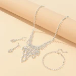 Conjunto de joias de noiva elegante Colar simples para noivas. Adicione brilho ao seu dia especial. Perfeito para a cerimônia e festa. — foto 5