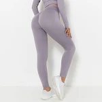 Camiseta Fitness Feminina Sem Costura Cor Sólida Running Yoga Top Manga Curta Ideal para Esportes e Treinos — foto 16
