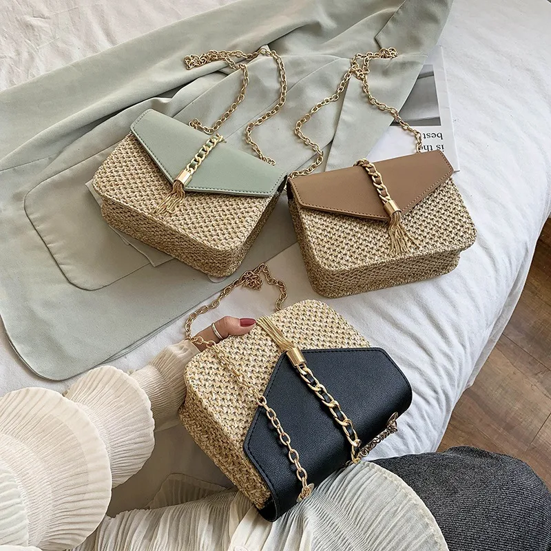 Straw woven shoulder chain bag – a stylish summer essential. Lightweight and chic, perfect for carrying your essentials — photo 4